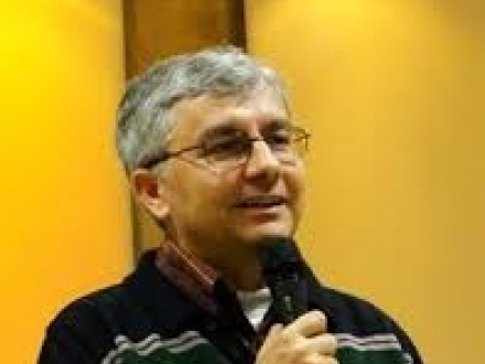 Fr. Martn Carbajo Nez, miembro del consejo de redacin, en el V Congreso internacional de Biotica celebrado en Colombia
